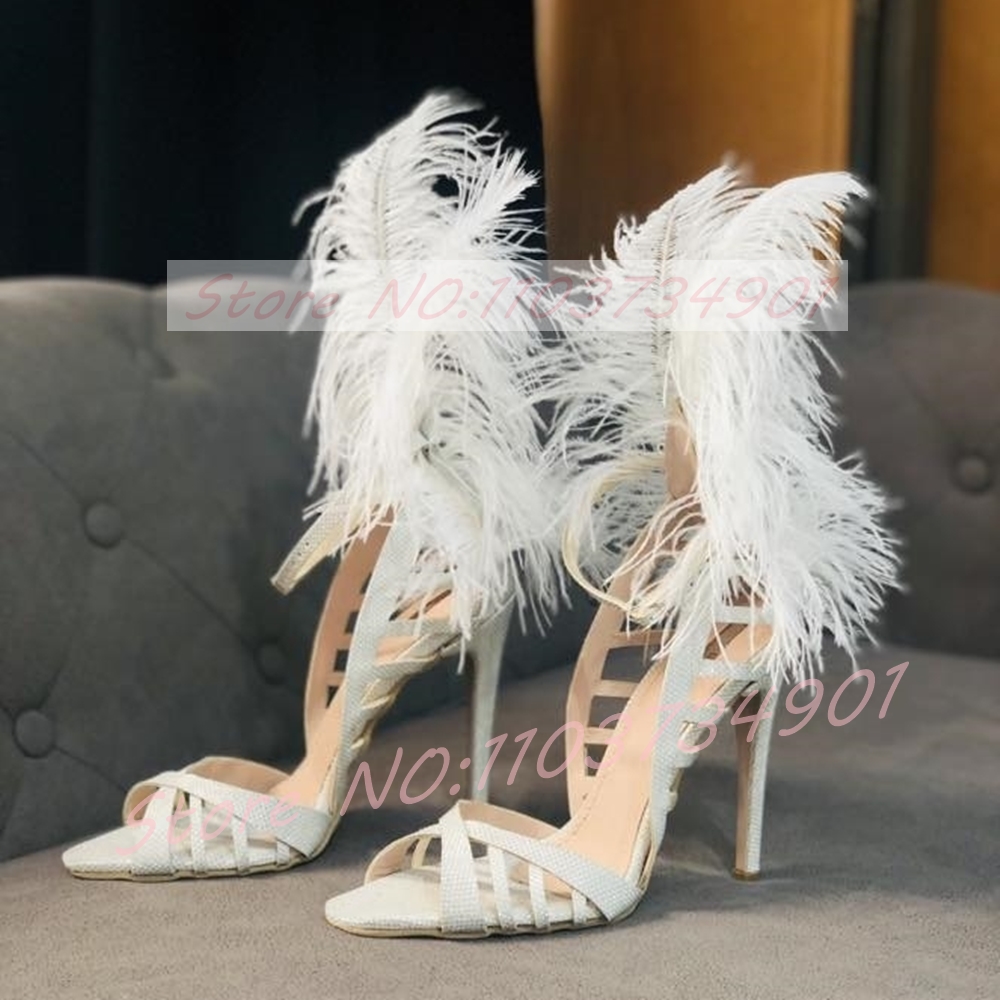Women'S Shoes Trendy - รองเท้าส้นสูงแบบส้นเข็มประดับขนนกและเลื่อมวิบวับสำหรับผู้หญิง ดีไซน์เซ็กซี่ สายรัดข้อเท้าขนสีขาว เปิดนิ้วเท้า สไตล์กลาดิเอเตอร์ ทันสมัย