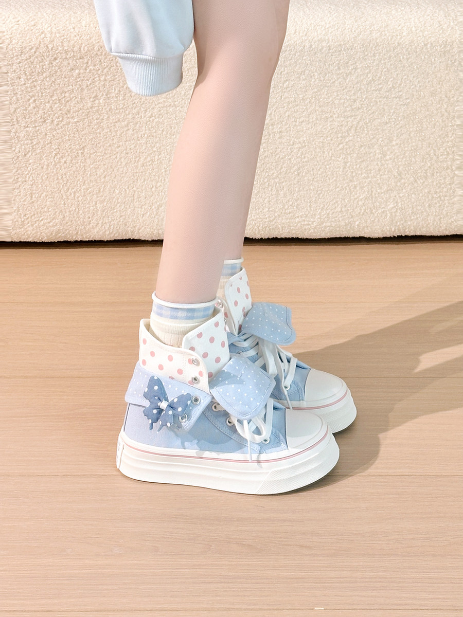 Women'S Shoes Trendy - รองเท้าผ้าใบหุ้มข้อผู้หญิงลายผีเสื้อสีฟ้า ลายจุดหัวใจสไตล์สาวหวาน รุ่น 2026 รองเท้าบอร์ดอเนกประสงค์ แฟชั่นสำหรับผู้หญิง