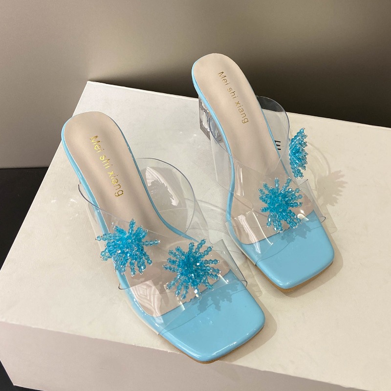 Women Shoes Mules - รองเท้าส้นสูงผู้หญิงแบบใหม่ ประดับเพชรรูปดอกไม้ พื้นหนาใส รองเท้าผู้หญิงสำหรับงานปาร์ตี้ รองเท้าแตะ PVC