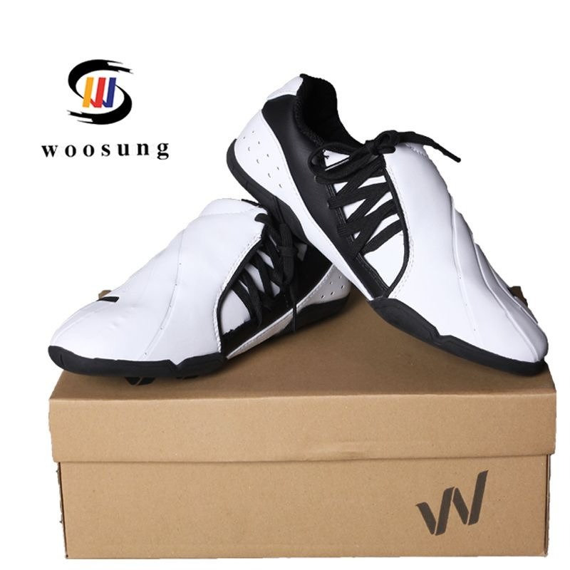 รองเท้าศิลปะการต่อสู้มืออาชีพ  - Women'S Shoes Vs Men'S Size บทวิจารณ์และราคา