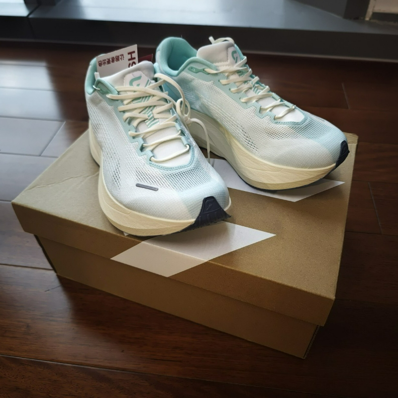 รองเท้าวิ่ง DYNAFISH สำหรับผู้ - Women'S Shoes Vs Men'S Size บทวิจารณ์และราคา