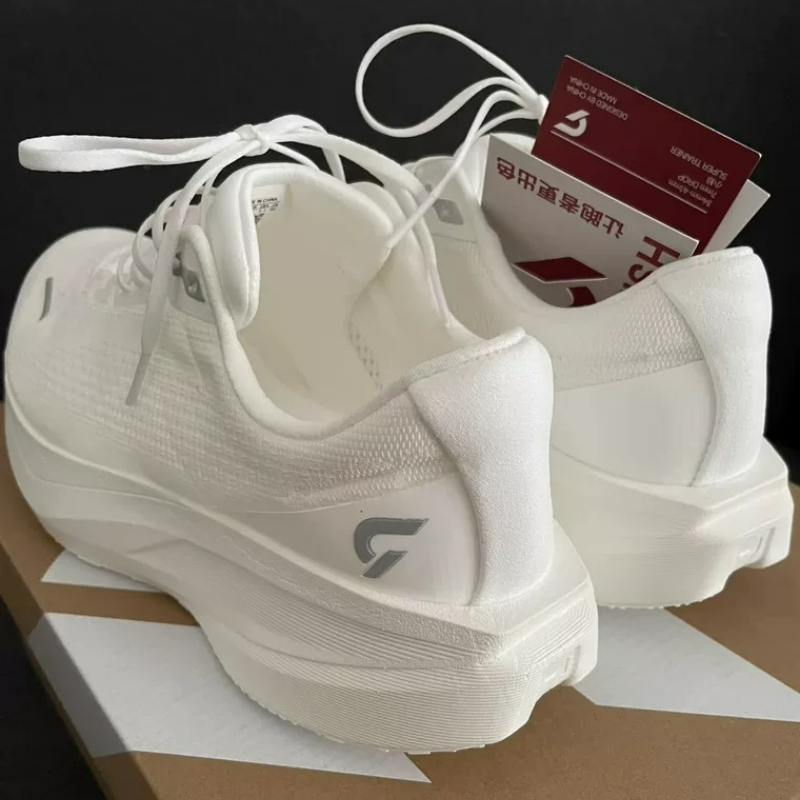 รองเท้าฝึกซ้อม DYNAFISH สำหรับ - Women'S Shoes Vs Men'S Size บทวิจารณ์และราคา